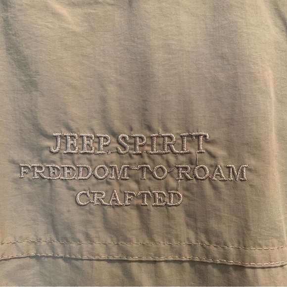 Jeep Brand Khaki Vest * Large - Picture 8 of 17